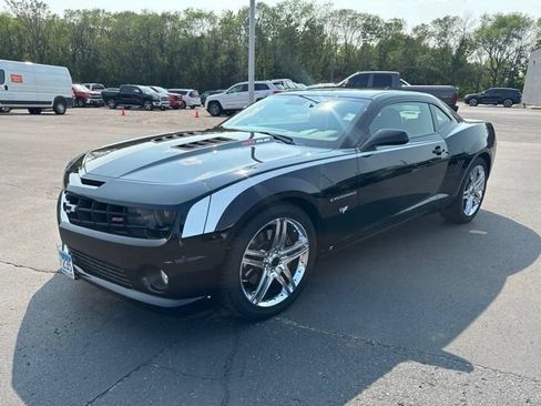Used 2010 Chevrolet Camaro SS w/ RS Package RWD image 3
