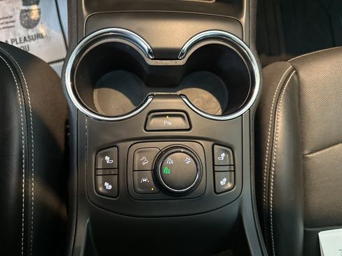 Certified 2023 GMC Terrain SLT w/ Tech Package image 24