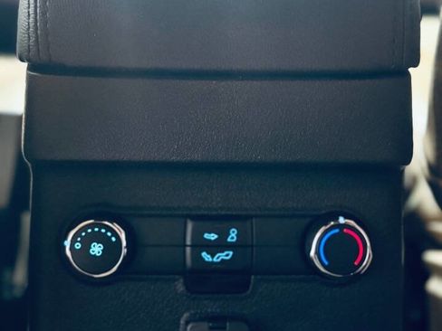 Used 2016 Ford Explorer FWD image 9