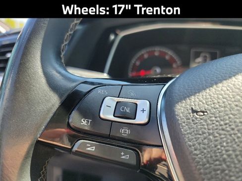 Used 2019 Volkswagen Jetta R-Line FWD image 17