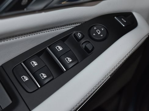 New 2026 BMW X5 xDrive40i w/ Executive Package image 5