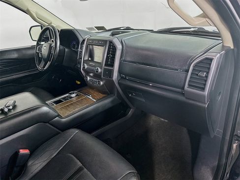 Used 2020 Ford Expedition Platinum image 31
