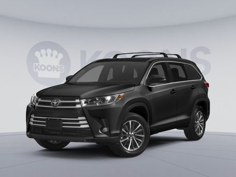 Used 2019 Toyota Highlander XLE AWD/4WD image 1