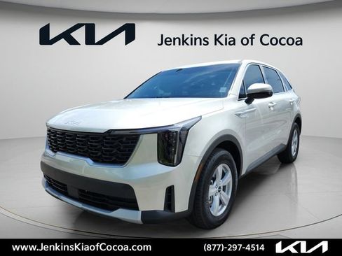 New 2026 Kia Sorento LX FWD image 11