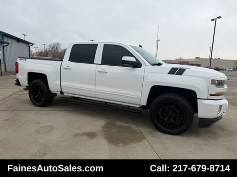Used 2018 Chevrolet Silverado 1500 LT w/ All Star Edition image 30