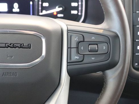 Used 2021 GMC Yukon Denali w/ Denali Ultimate Package AWD/4WD image 12