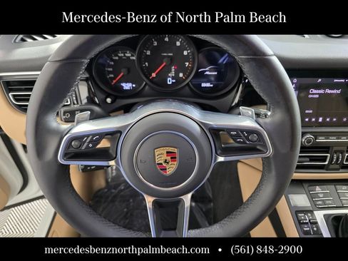 Used 2021 Porsche Macan AWD/4WD image 18