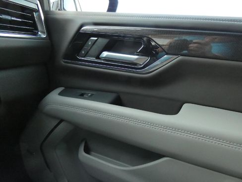 Used 2026 GMC Yukon Elevation image 24