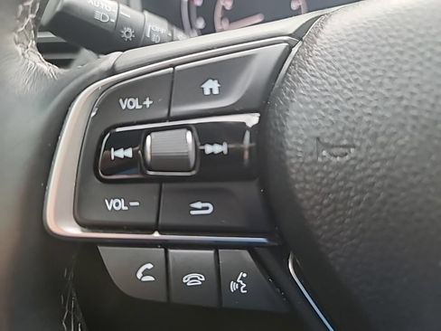 Used 2018 Honda Accord EX-L image 12