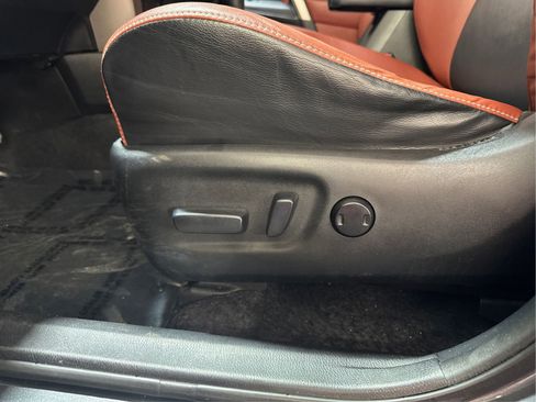 Used 2013 Toyota RAV4 Limited AWD/4WD image 17