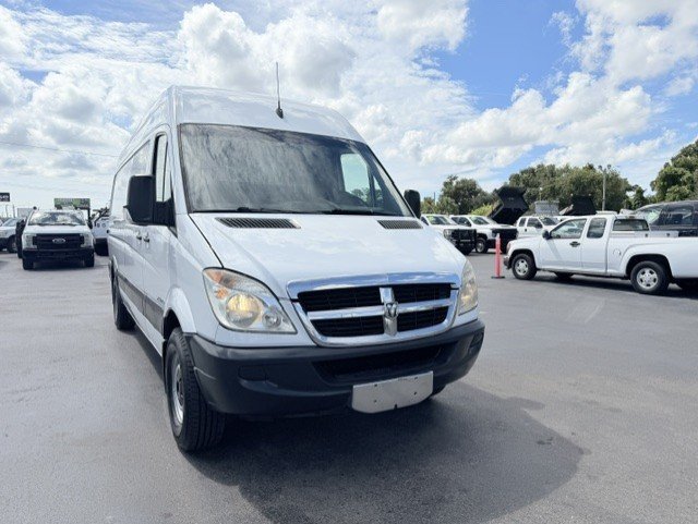 Used 2008 Dodge Sprinter 2500 RWD image 3
