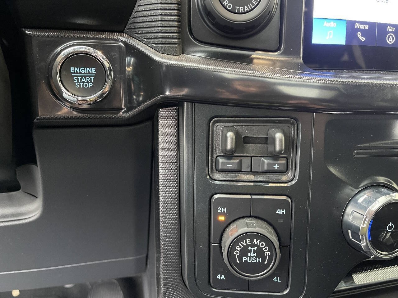 Used 2025 Ford F150 Raptor w/ Equipment Group 803A Raptor R AWD/4WD image 27