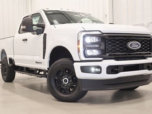 New 2026 Ford F350 XL w/ STX Appearance Package image 31