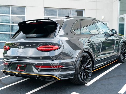 Used 2023 Bentley Bentayga Speed AWD/4WD image 11