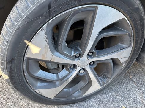 Used 2017 Hyundai Tucson Limited w/ Limited Ultimate Package 03 image 7