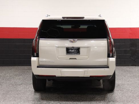 Used 2015 Cadillac Escalade Luxury AWD/4WD image 28