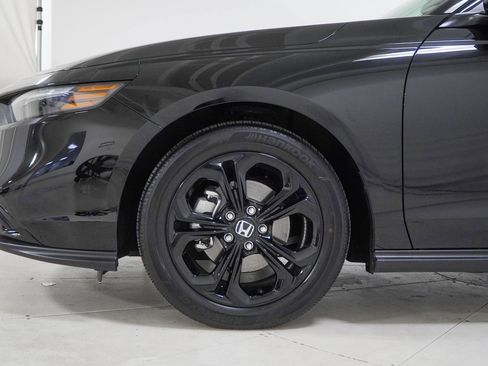 Certified 2025 Honda Accord SE image 16