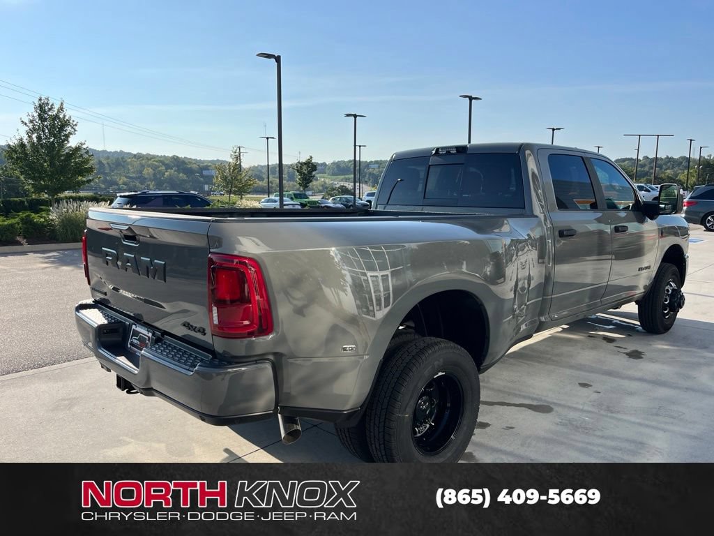 New 2027 RAM 3500 Big Horn AWD/4WD image 21