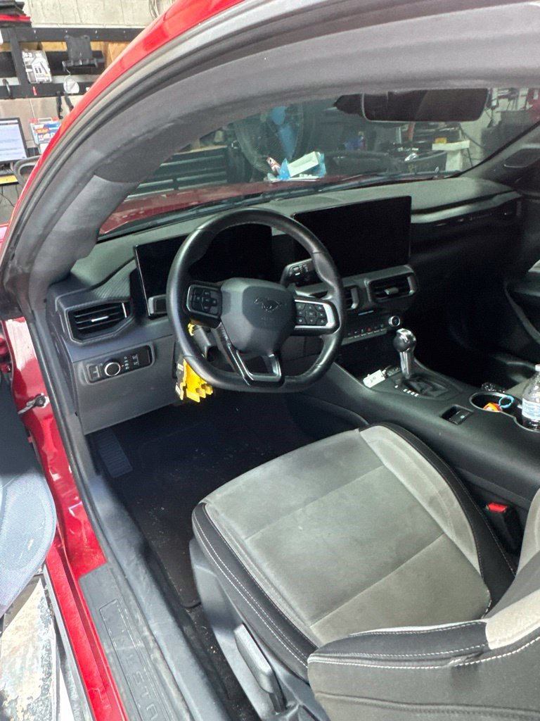 Used 2024 Ford Mustang GT RWD image 11