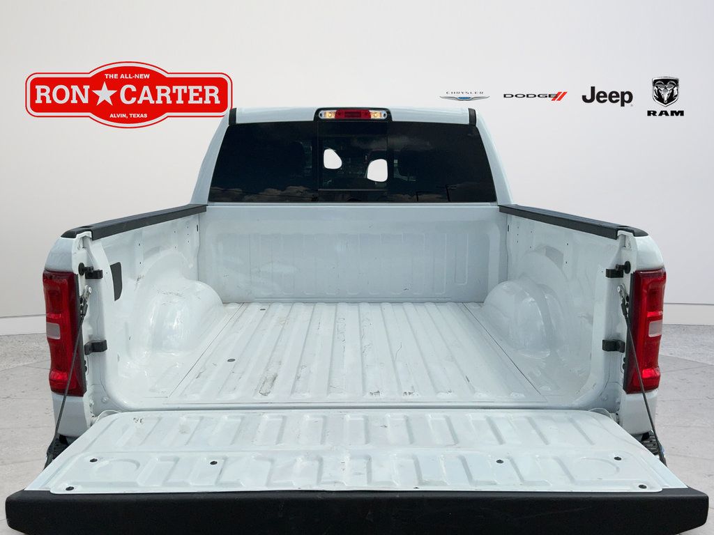 Used 2026 RAM 1500 Laramie AWD/4WD image 21