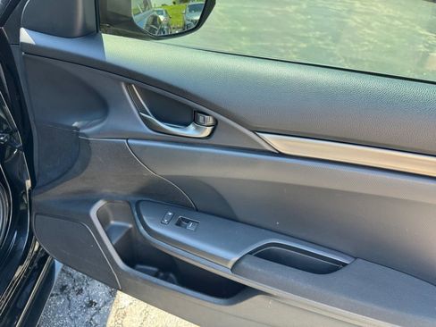 Certified 2017 Honda Civic Sport image 22