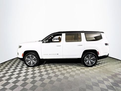 Used 2024 Jeep Grand Wagoneer Series III w/ Rear Seat Video Group 1 image 4