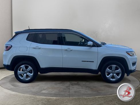 Used 2019 Jeep Compass Latitude w/ Popular Equipment Group AWD/4WD image 8