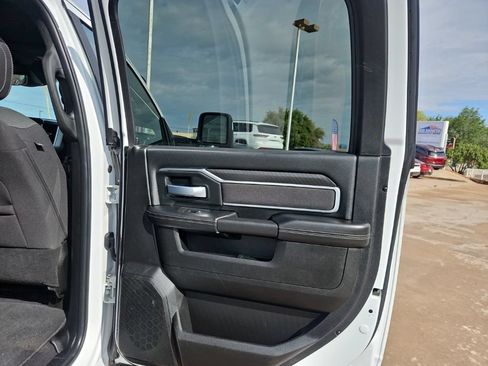 Used 2025 RAM 2500 Big Horn AWD/4WD image 23