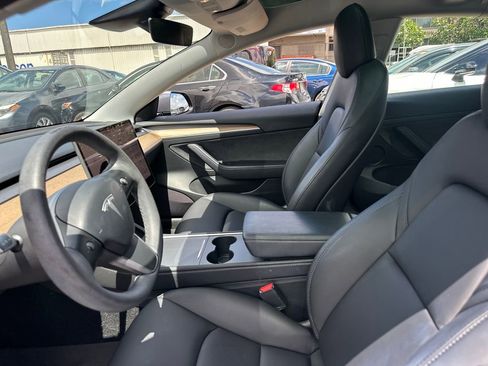 Used 2023 Tesla Model 3 Standard Range RWD image 12