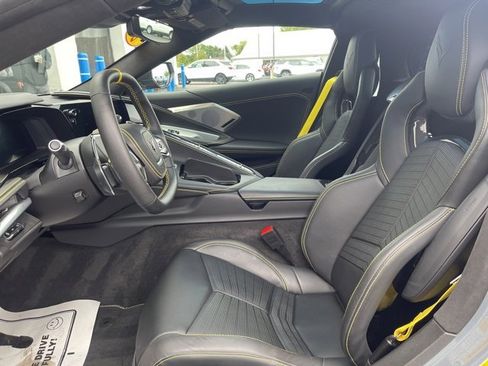 Used 2024 Chevrolet Corvette Stingray Premium Cpe w/ Z51 Performance Package image 12