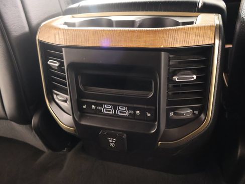 Used 2021 RAM 1500 Limited AWD/4WD image 16