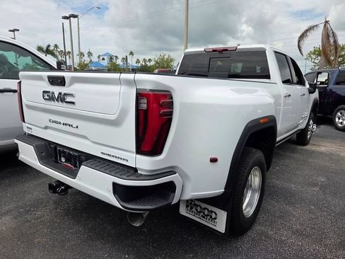 Used 2026 GMC Sierra 3500 Denali Ultimate AWD/4WD image 6