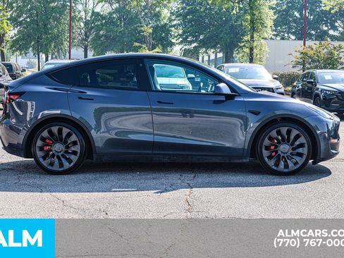Used 2023 Tesla Model Y Performance AWD/4WD image 10