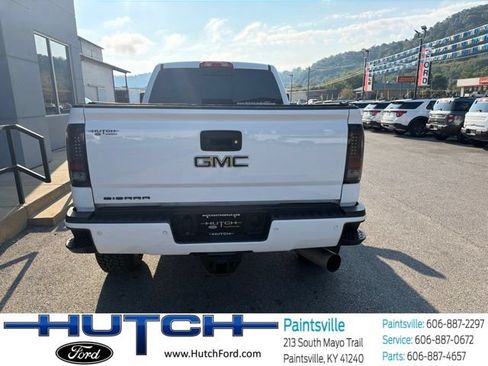 Used 2019 GMC Sierra 2500 Denali w/ Duramax Plus Package AWD/4WD image 5