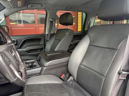 Used 2017 GMC Sierra 1500 SLT w/ All Terrain Package image 8