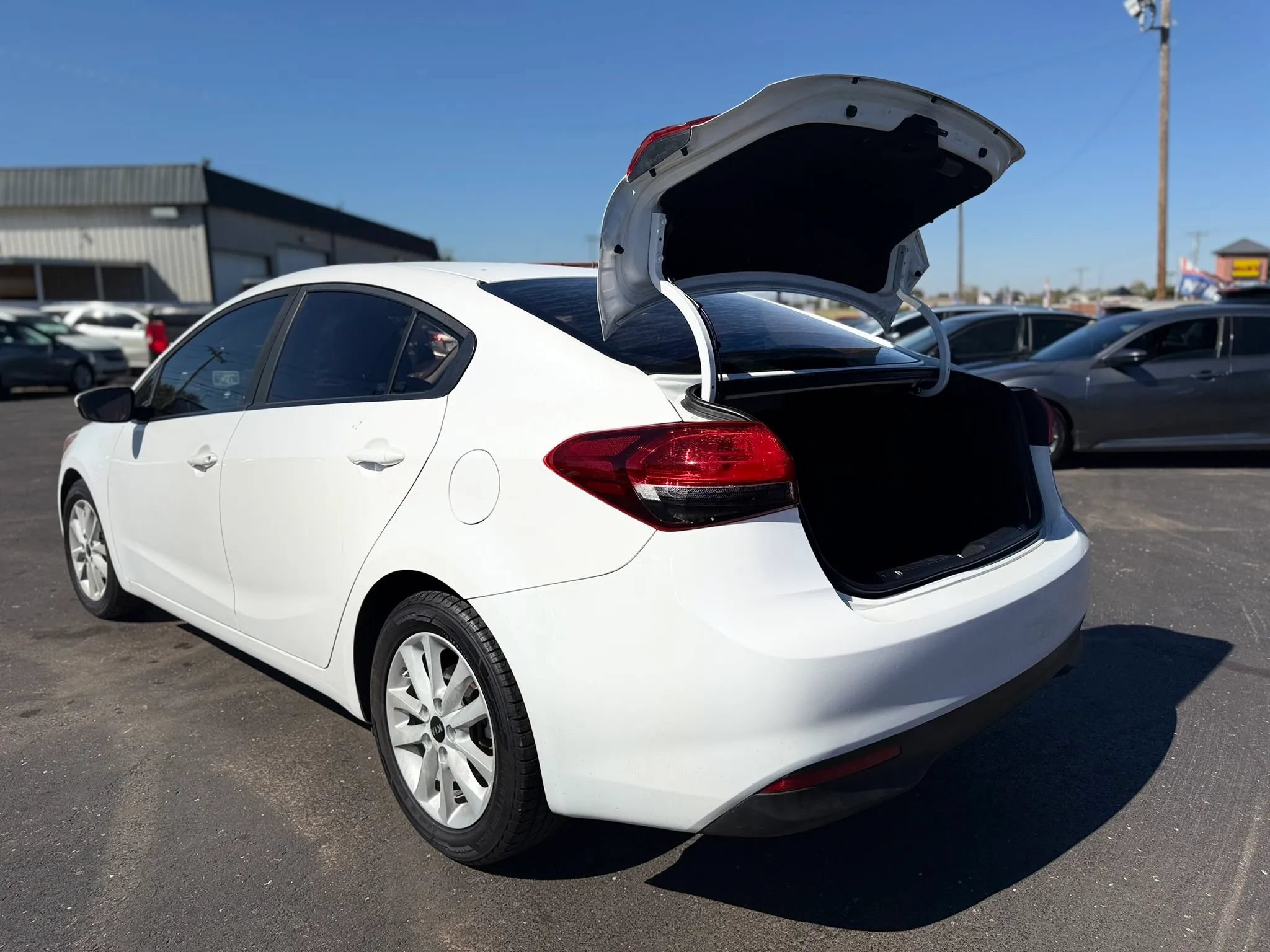 Used 2017 Kia Forte LX w/ LX Popular Package FWD image 39