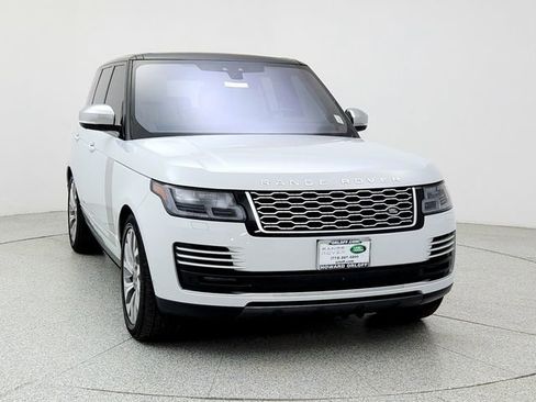 Used 2020 Land Rover Range Rover HSE image 2