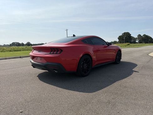 Used 2025 Ford Mustang GT RWD image 6