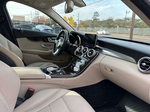 Used 2015 Mercedes-Benz C 300 4MATIC Sedan image 18