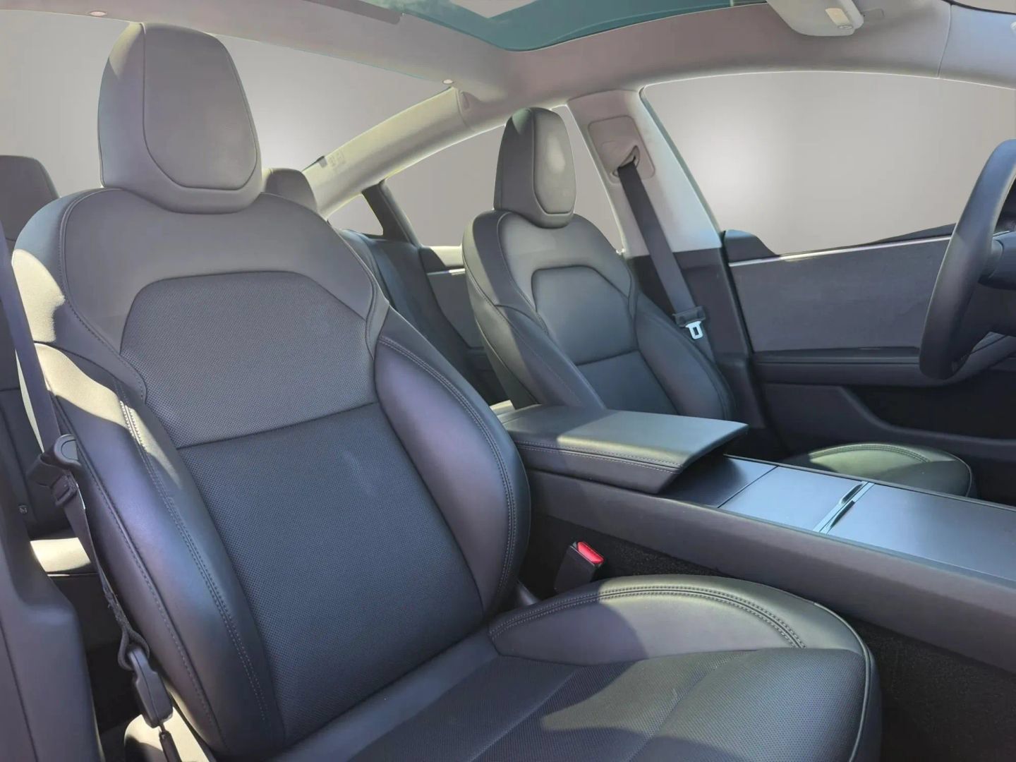 Used 2025 Tesla Model 3 Long Range RWD image 17