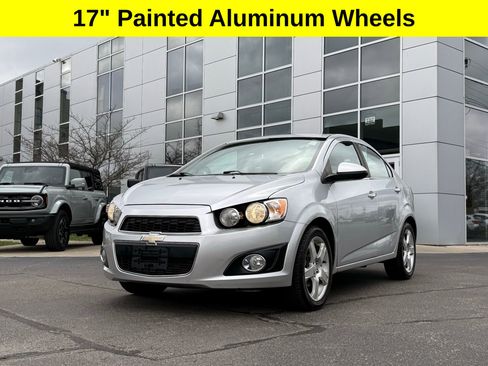 Used 2015 Chevrolet Sonic LTZ FWD image 2
