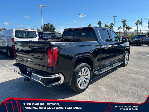 Used 2023 GMC Sierra 1500 SLT w/ SLT Premium Plus Package AWD/4WD image 7