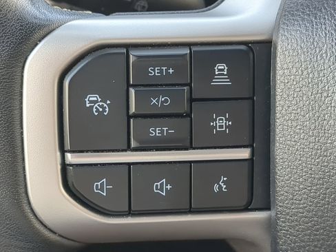 Used 2024 Ford Expedition Limited image 27