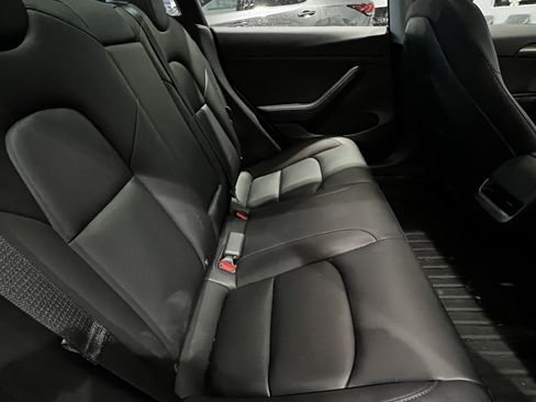 Used 2023 Tesla Model 3 Standard Range image 33
