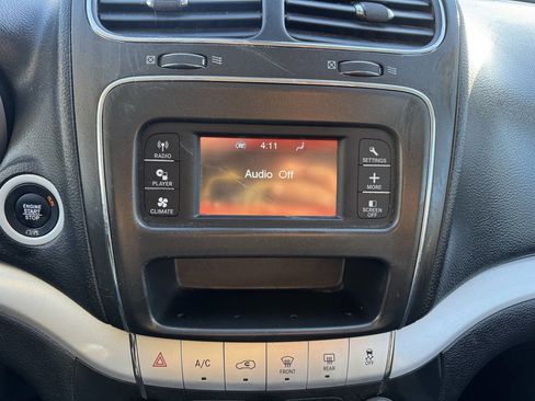 Used 2019 Dodge Journey SE w/ Premium Group image 31