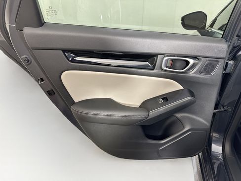 Used 2023 Honda Civic Touring image 27