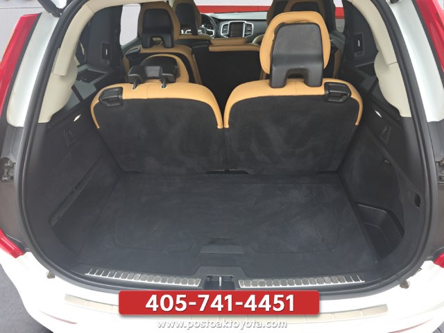 Used 2016 Volvo XC90 T6 Momentum w/ Momentum Plus Package AWD/4WD image 25