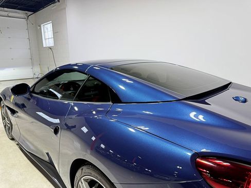 Used 2019 Ferrari Portofino image 29