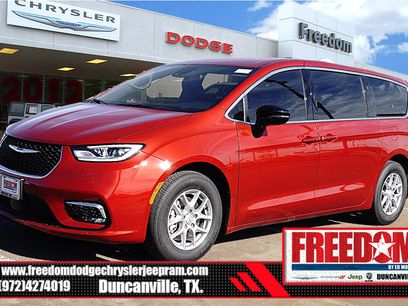 New 2026 Chrysler Pacifica Select