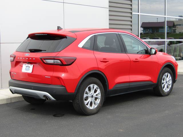 Used 2024 Ford Escape Active w/ Tech Pack #2 AWD/4WD image 7